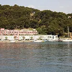 Résidence Pierre&vacances Les Jardins De La Côte D'azur Aparthotel Saint-Mandrier-sur-Mer